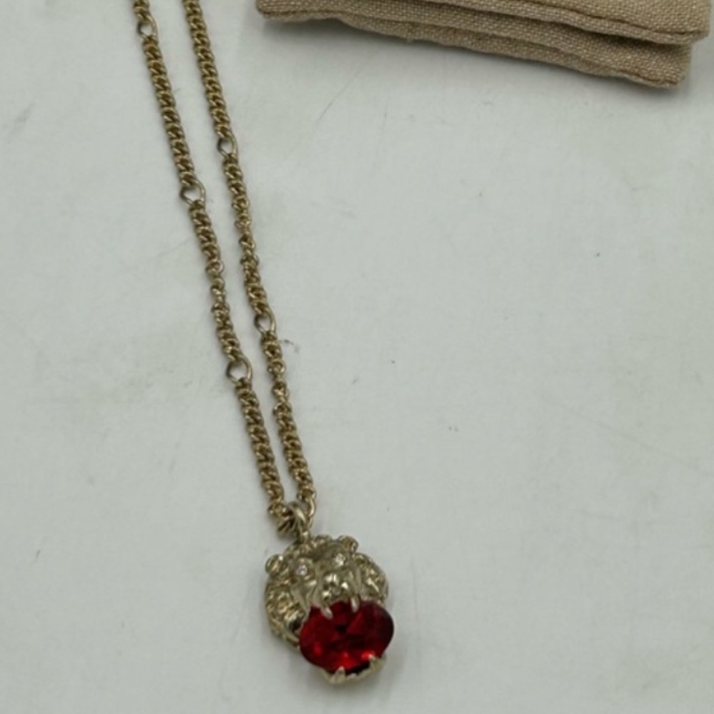 Gucci iconic gold tone lion head crystal necklace . Made in Italy . - Picture 2 of 5